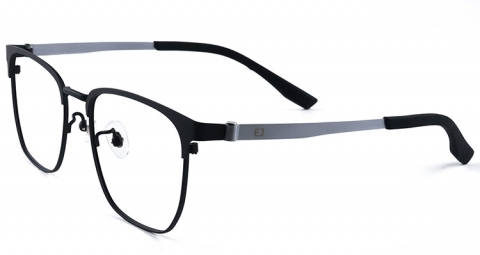 復古的眉形鏡框與方形框的碰撞結合，擦出一種知性斯文的感覺