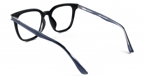 鏡腿採板材重量輕盈、成色不設限的優點，既美觀又實用