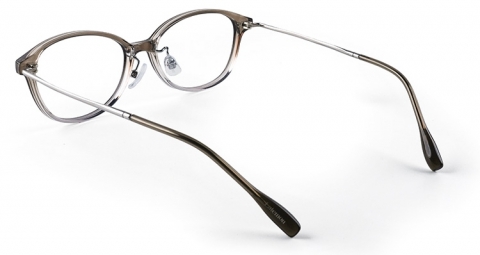 框面採 TR 材質，特有的輕量、柔韌、不易變形、抗過敏、抗腐蝕等優點，減輕眼鏡的重量和壓力，滿足配戴舒適感。鏡腿採板材重量輕盈、成色不設限的優點，既美觀又實用