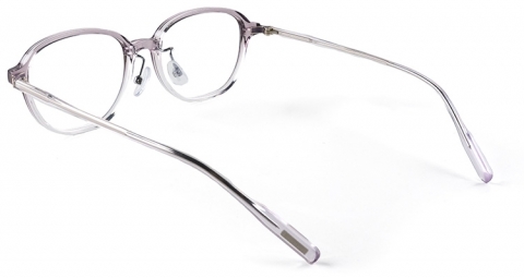 鏡腿採板材重量輕盈、成色不設限的優點，既美觀又實用