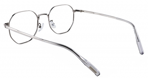 不鏽鋼具有超強抗腐蝕能力，不容易生鏽且更輕盈，佩戴起來更舒適